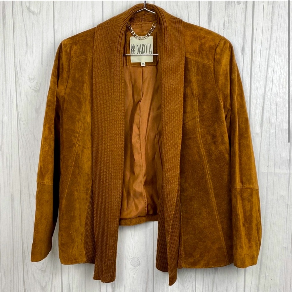 Beautiful  NWOT Vintage 100% leather jacket!